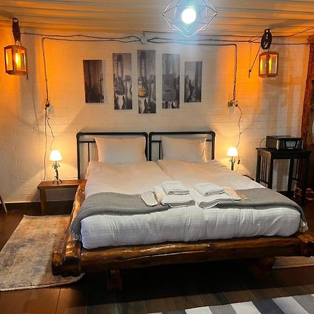 Hnameni Bovadzor Lodge Екстериор снимка